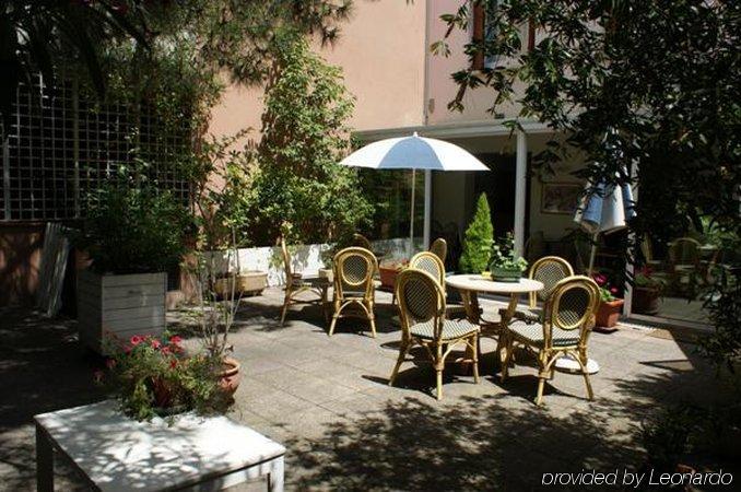 Garden Hotel Toulouse Eksteriør bilde